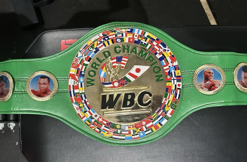 Errol Spence Jr. Cinturón de campeonato de tamaño completo firmado del CMB (certificado de autenticidad Beckett) Foto 3 de 4