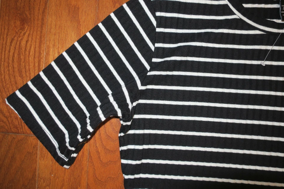 L❤️ RUE 21 VERANO ❤️CORREAS DE VESTIR ❤️HASTA LA RODILLA RAYAS LARGAS MANGA CORTA ADELGAZANTE Foto 4 de 4