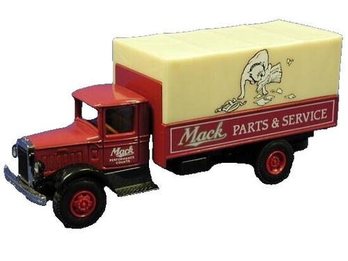 Matchbox 1991 Mack Auxiliary Power Truck Floodlight Heavy Rescue