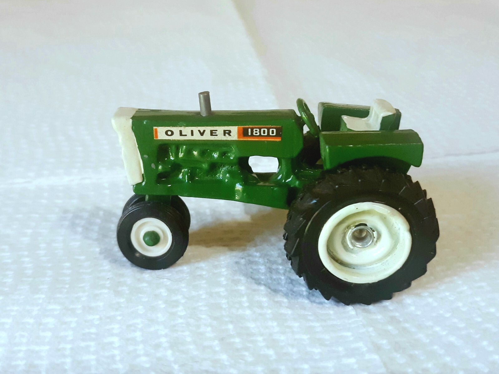 Scale Models Spec Cast 1/64 Oliver Tractor Farm Toy Lot of 5, Walters