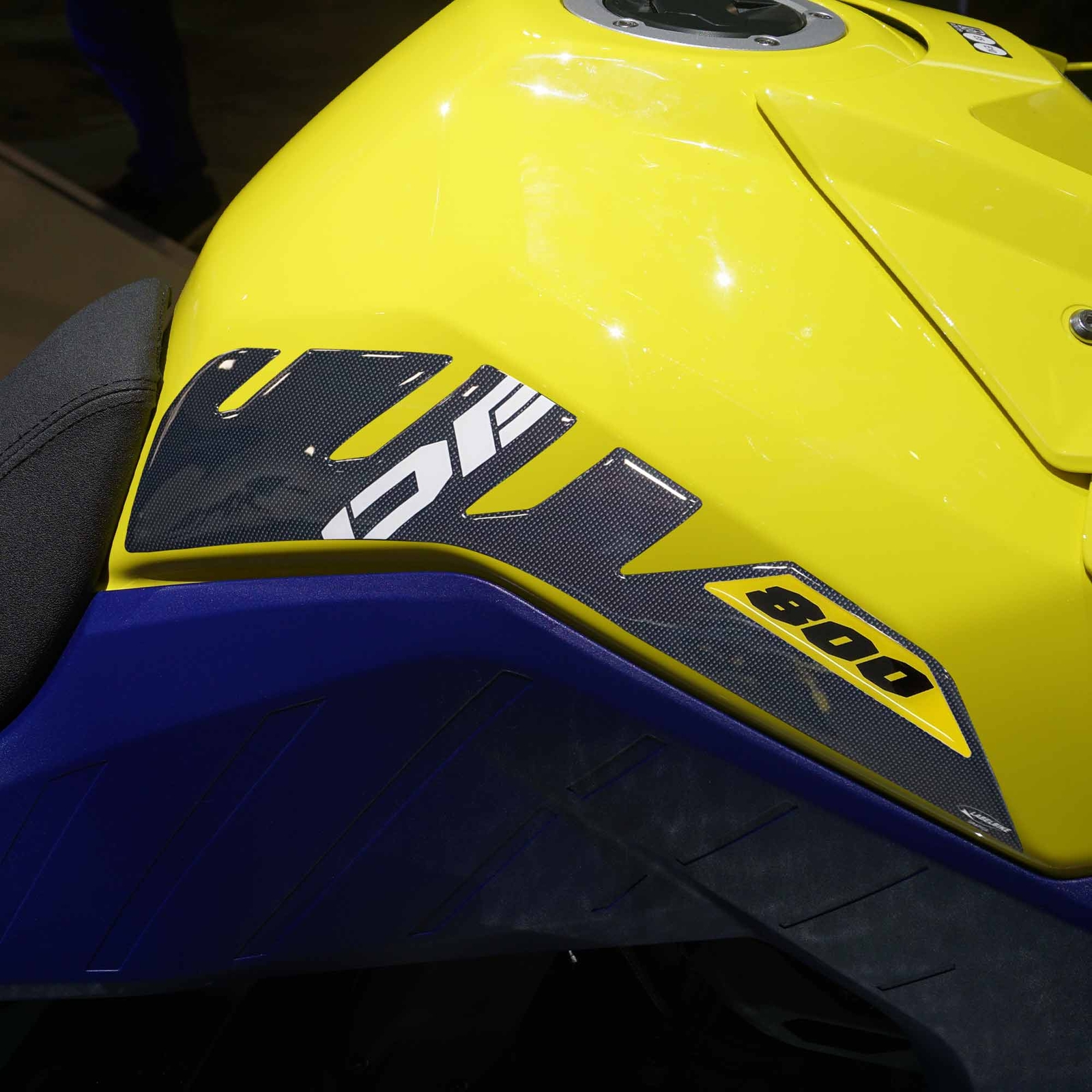 Adesivo 3D Protezione Paraserbatoio Compatibile Con Suzuki Gsx S 1000 2021 2023 Adesivo 3D Protezione Paraserbatoio Compatibile Con Suzuki Gsx S 1000 2021 2023