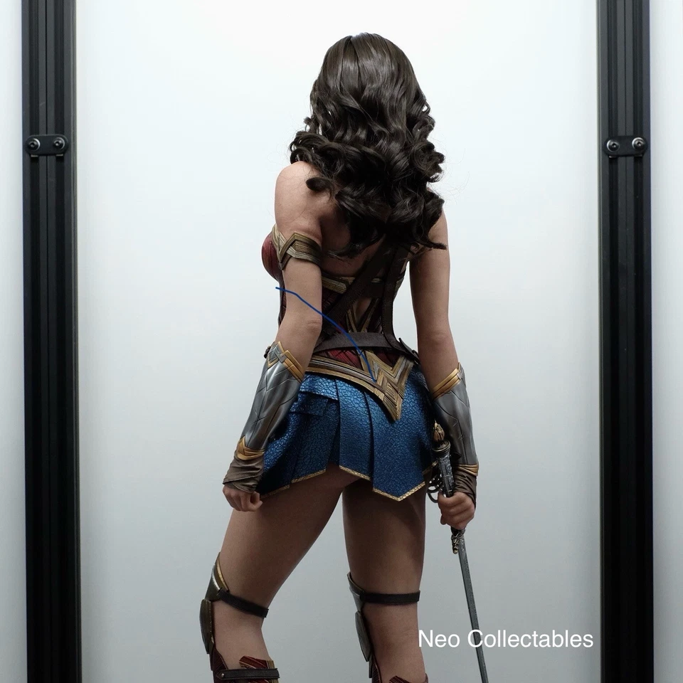 JND Studios 1/3 Platinum Statue Wonder Woman Zack Snyder’s Justice League - Image 4 of 4