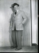 Maurice CHEVALIER ORIGINAL PHOTOGRAPH 18*13 at home