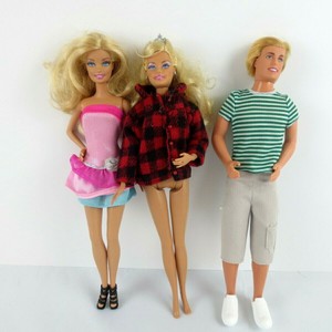 barbies with bendable knees