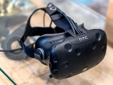 HTC VIVE Virtual Reality VR Headset with Link box, cables and Power