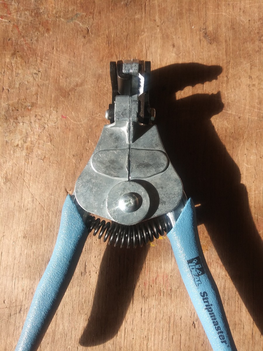 Ideal 45-092 Stripper - Blue 783250450923| eBay