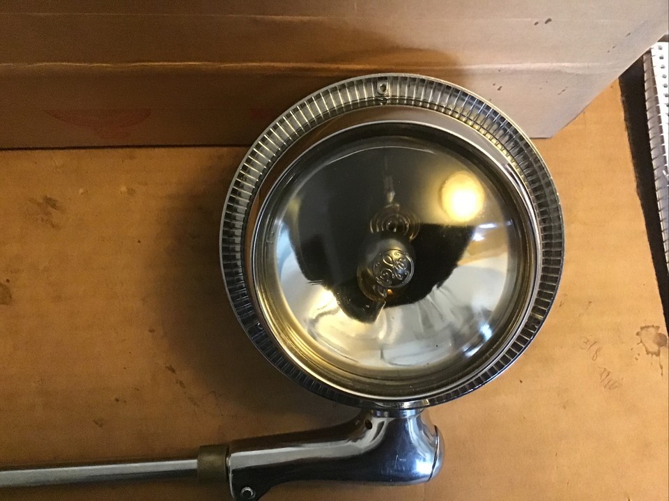 Vintage Unity GM Style Spotlight #10300 W/ Red Lens