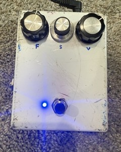 Pete’s Pedals Custom Boutique Fuzz Distortion Guitar Pedal F/S/V Controls WORKS!
