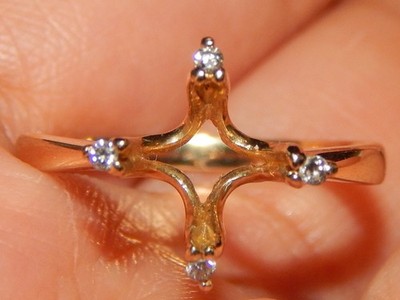 14K GELBGOLD EFFY DIAMANT 4 PUNKT MODERNIST BANDRING GRÖSSE 6