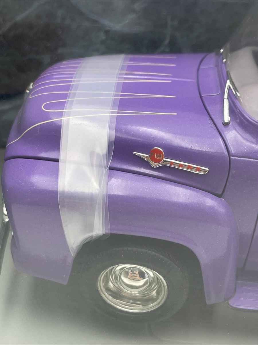 1/18ミニカー　FORD STREET ROD 1956 1956 Ford F100 Pickup Street Rod 1 18th American Muscle by
