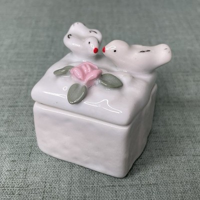 Vintage Two Birds and Rose Ceramic Ring Box White Dove with Pink Rose