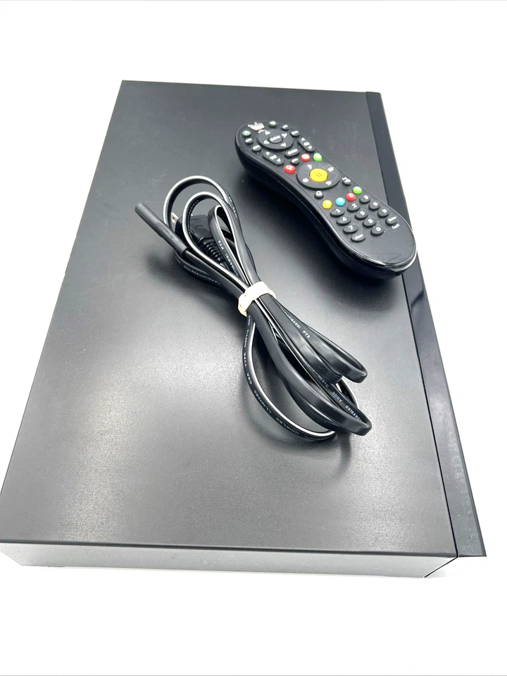 TiVo Roamio Pro Model TCD840300 DVR Unknown Plan Status Tested - Image 3 of 4