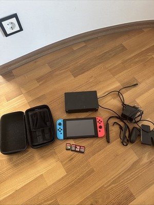 Nintendo Switch 1 Mit vier Spielen