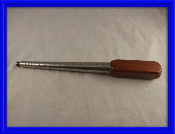 MEDIDOR DE DIAMETRO DE ANILLOS DE METAL Y MADERA