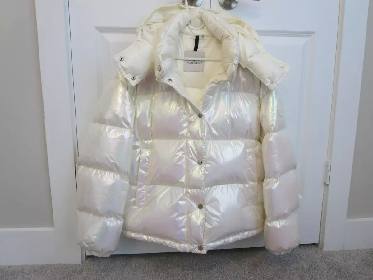 Aaa moncler jacket shop