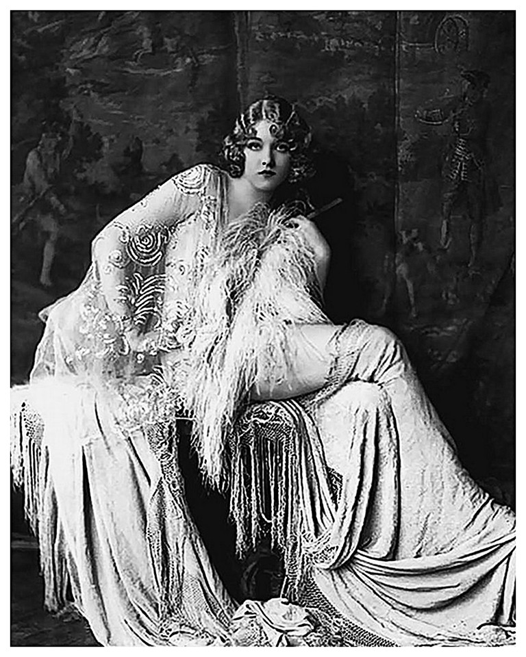 emily-ratajkowski-model-celebrity-beach-bikini-8-x10-photograph-ebay