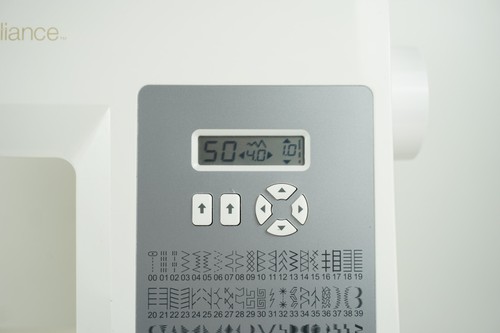 Singer Brilliance Model 6199 100-Stitch Computerized Sewing Machine - Tested - Picture 12 of 19