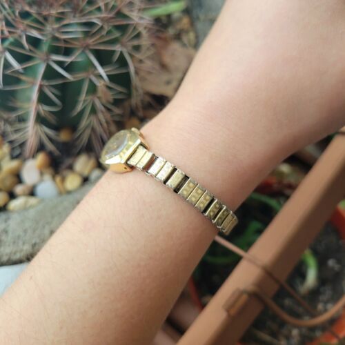 Vintage Retro Gold & Brown Classic Oval Stretch Watch - Picture 8 of 9