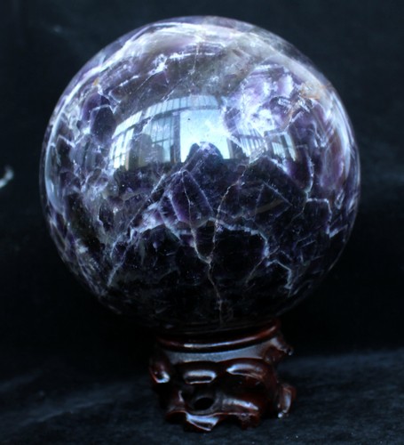 4644 g bola de cristal de cuarzo amatista de sueño natural con bandas caídas Chevron 4644 g - Imagen 6 de 11