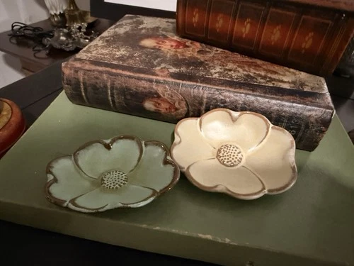 Vintage Frankoma Pottery #477 Flower Dishes – Pair, Green & Ivory Glaze