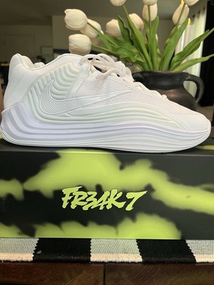 Size 11.5 - Nike Giannis Freak 7 TB Triple White