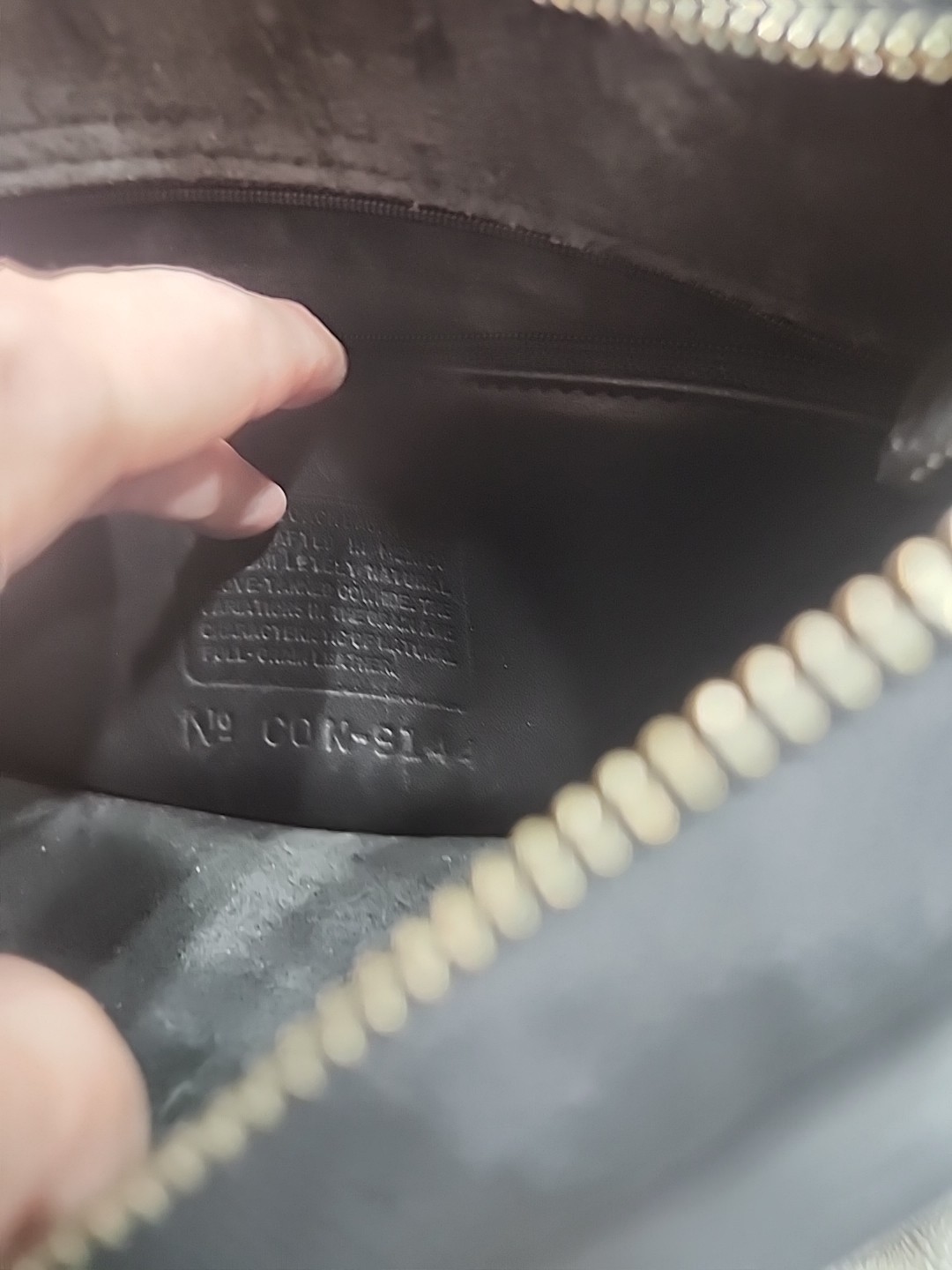 Coach 9144 Vintage Legacy Black Leather Messenger Flap Crossbody Bag. Purse thumbnail 12