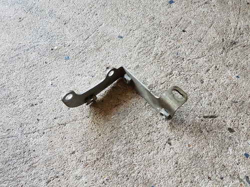 BMW 1er F20 F21 116i N13B16A Halter motornaher Katalysator 7615523