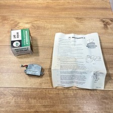 New NOS Motorola Vintage VOLTAGE REGULATOR / 9RC2006 / 5-763 / Volkswagen Audi