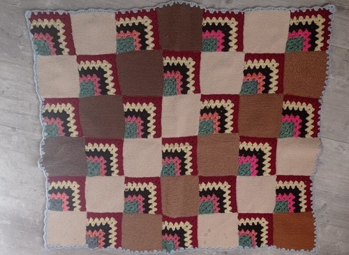 PLAID VINTAGE AU crochet en laine fait mains 1,50 m sur 1,30 m EUR 25,00 - FR