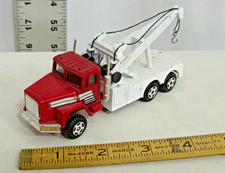 Ertl International Semi Wrecker Tow Truck 132 Diecast Toy Ertl International Semi Wrecker Tow Truck 132 Diecast Toy