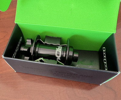 Hope Pro 4 Front Hub 28H Black 110mm x 15mm 6-Bolt Disc NIB