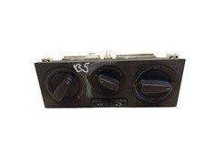 Volkswagen PASSAT B5 1999 Climate control unit module 1J0820045G CIE22441