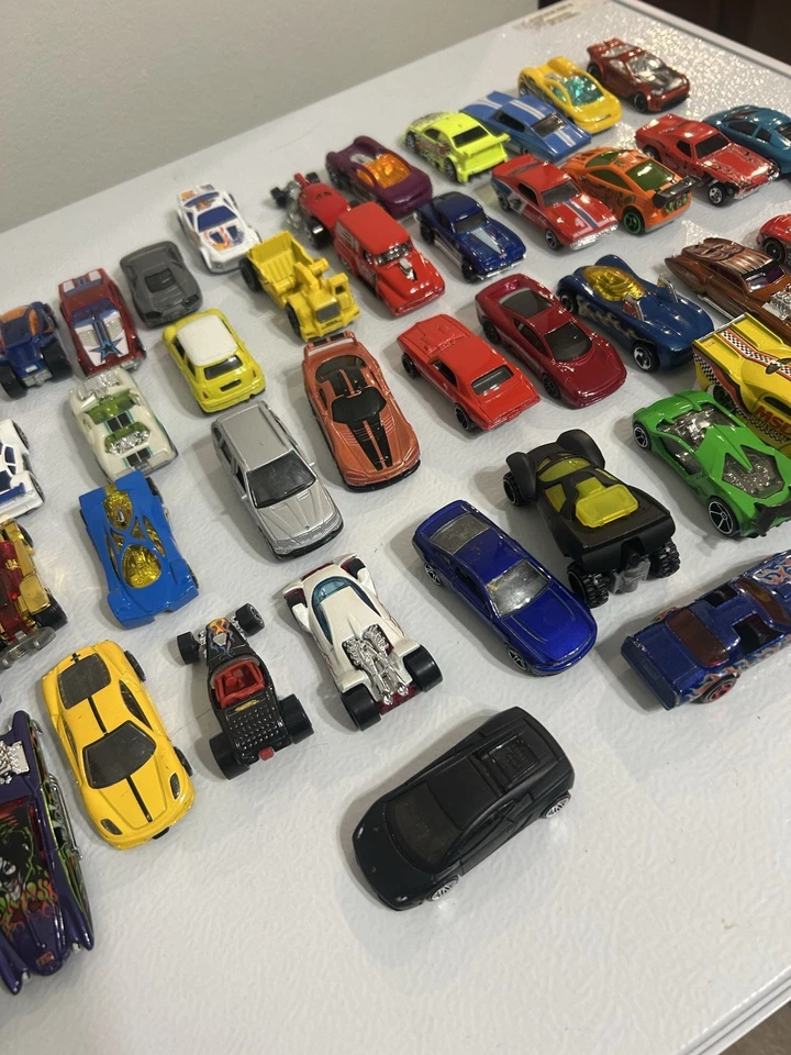 Hot Wheels - Matchbox - Huge Bulk Lot - 5 Lbs - 50+ Diecast - Vintage - Image 3 of 4