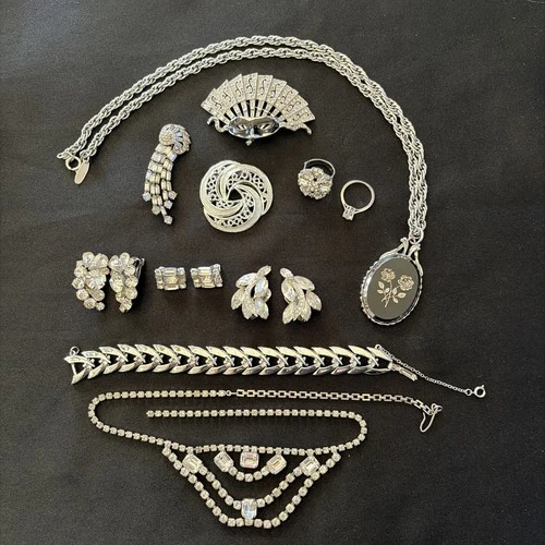 Vintage Lot Of Costume Jewelry Signed ~ Rings, Bracelet, Earrings, Pins ~ Jewels