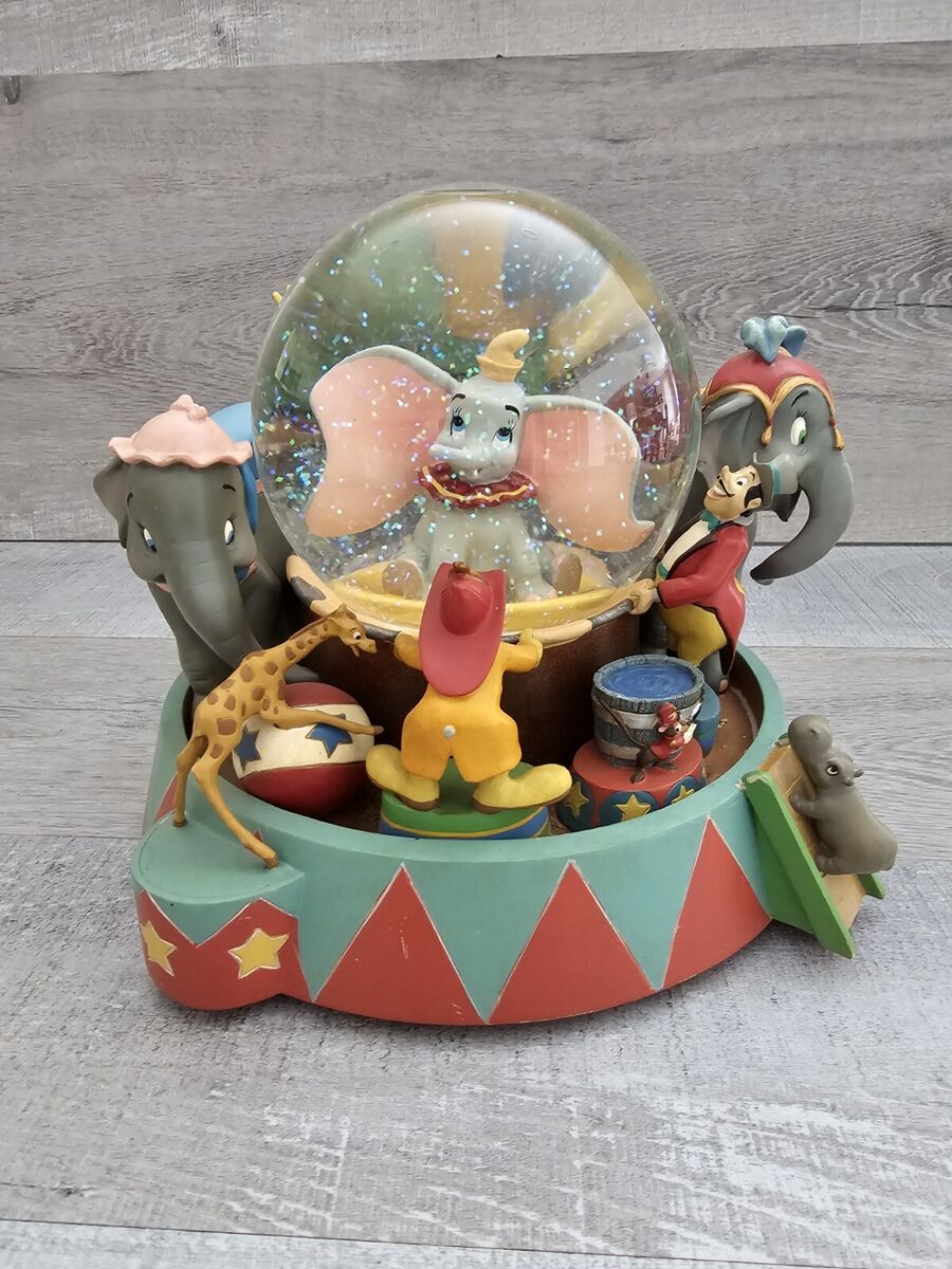 RARE Disney Dumbo Animated Musical Snow Globe RARE Disney Dumbo Animated Musical Snow Globe