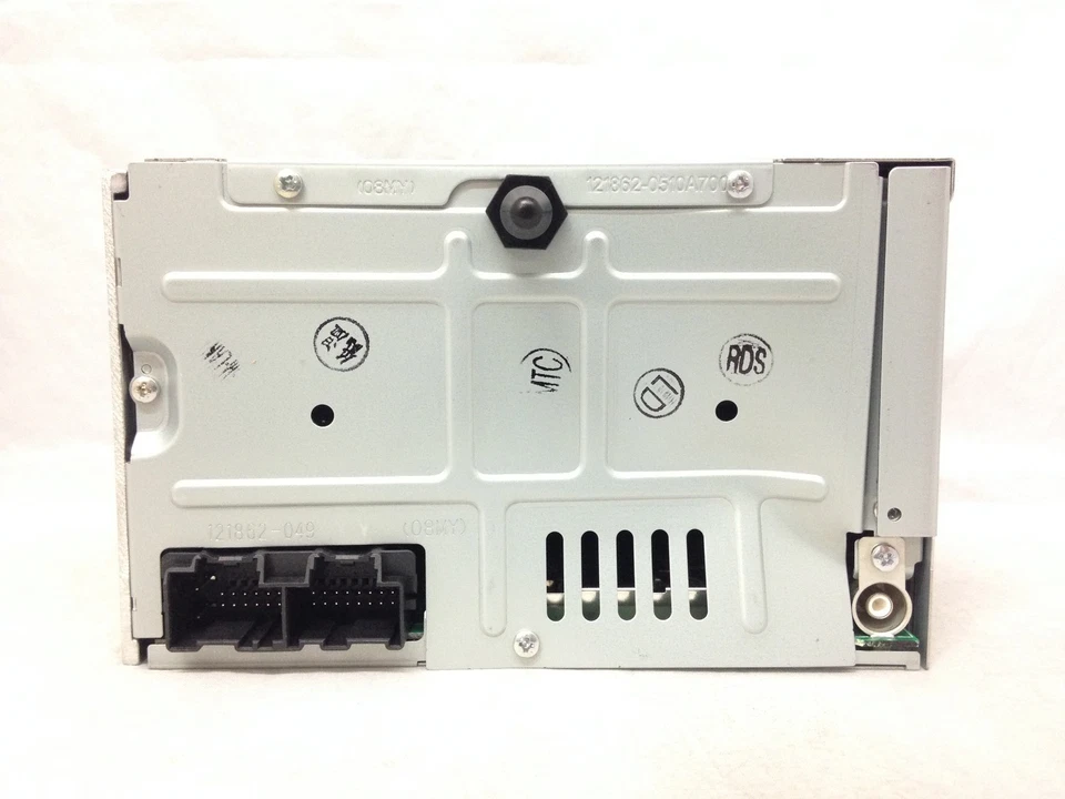 Saturn Vue 2009 CD MP3 XM ready radio. OEM stereo. NEW factory original Foto 2 de 4