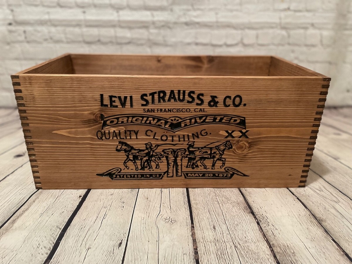 LEVI STRAUSS & CO. オリジナルリベット付きボックス LEVI STRAUSS & CO. オリジナルリベット付きボックス