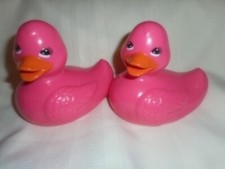 TWO DARLING PINK RUBBER DUCKIES FROM BATH  BODY NEVER USED BATH TOY
