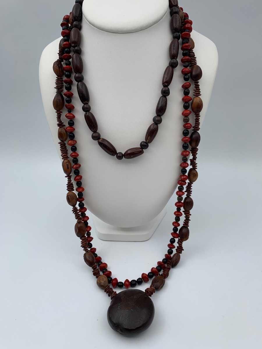 Lot De 2 Colliers Fantaisie - Perles En Bois Doré - Modèle Ras De Cou (sauteoir) - 94 Grammes - Occasion