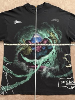 Size Large Darc Sport Spider-Man Mysterio Side By Side Oversized