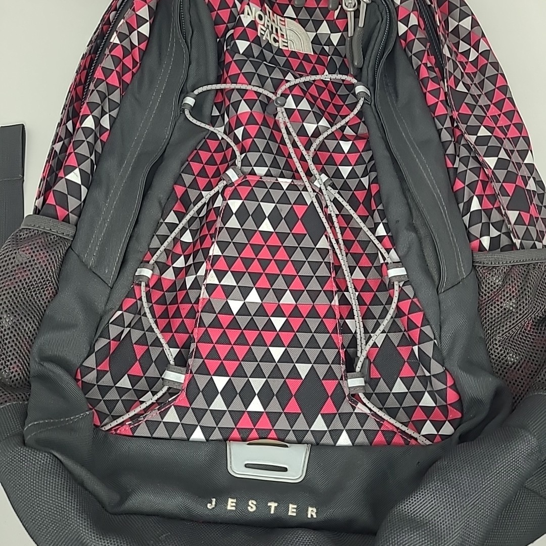 The North Face Jester Backpack White Pink Grey Black Triangles Pre-Owned  thumbnail 5
