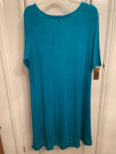 Teal dress - Picture 6 of 9