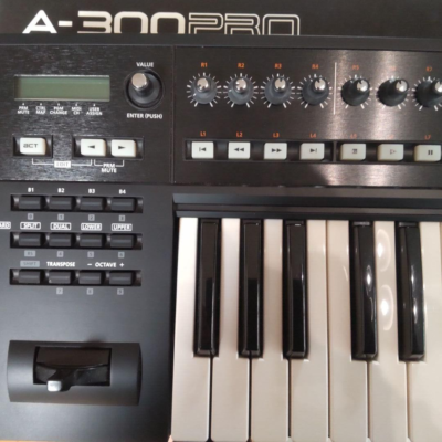 Roland A-300Pro Midi Keyboard Controller Synthesizer 32 keys