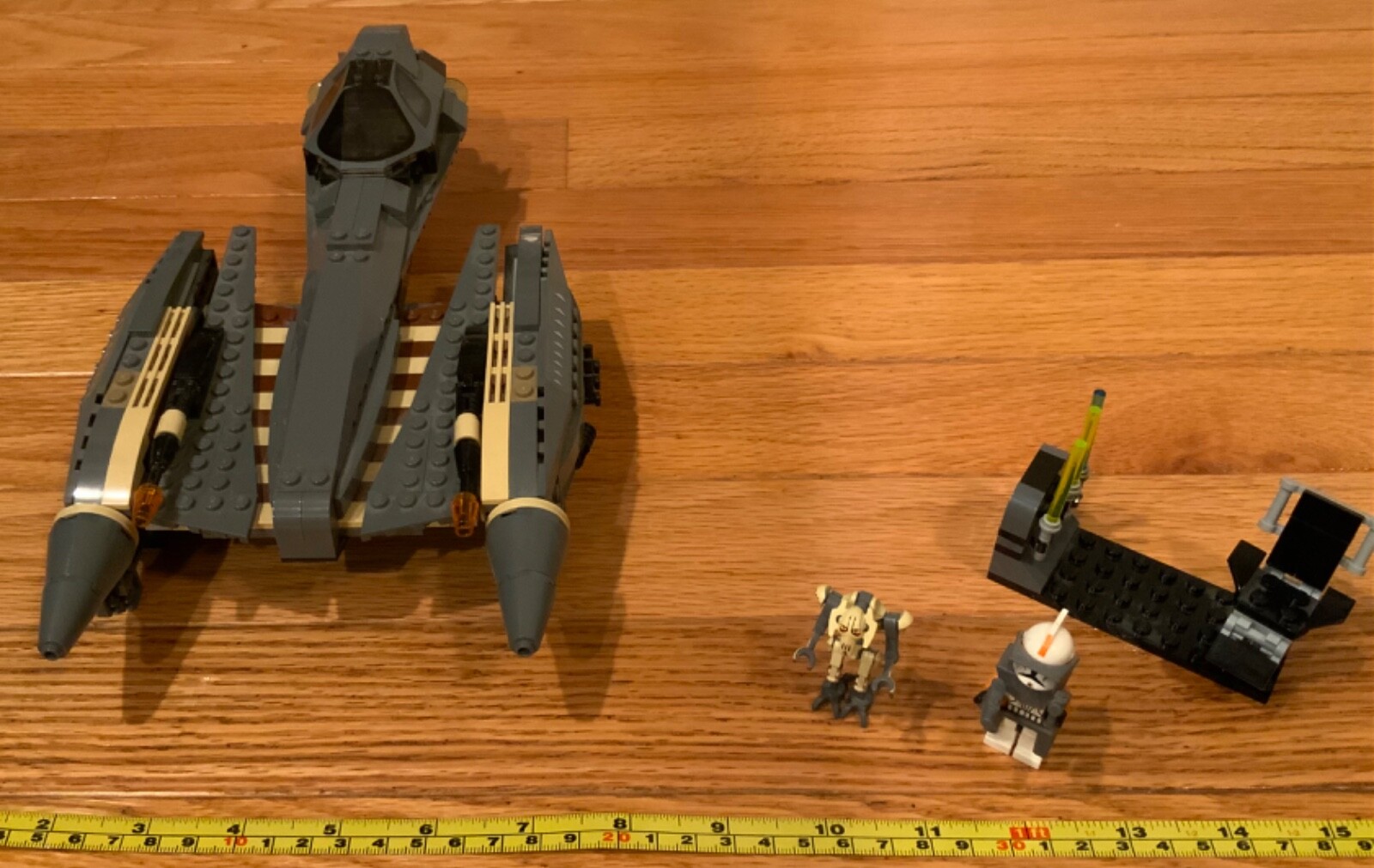 Lego Star Wars General Grievous's Starfighter 75286 w/ Minifigures Near