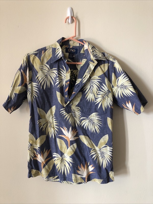 Vibrant Aloha Shirt Blue Small Ono And Company excellent condition!