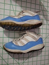 Air Jordan 11 Retro Low UNC Youth Shoes Size 9C 505836-106 toddler