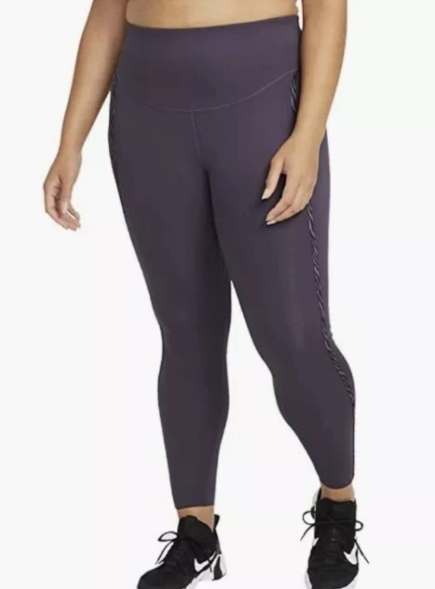 nike leggings tick at bottom