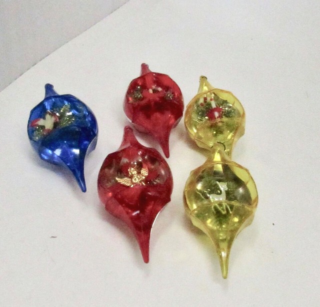 Vintage Lot 5 of Christmas Ornaments Plastic 5 Drop Style With Scene