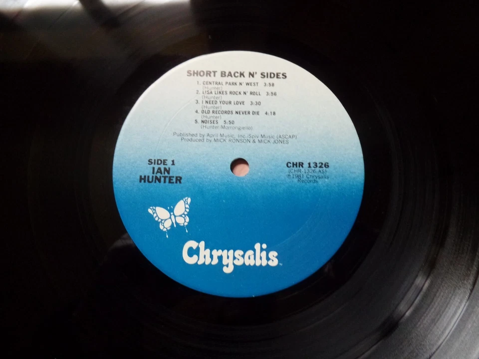 IAN HUNTER - SHORT BACK n’ SIDES 1981 vinyl LP U.S. 1st PRESS CHR 1326 Vinyl Ex - Image 4 of 4