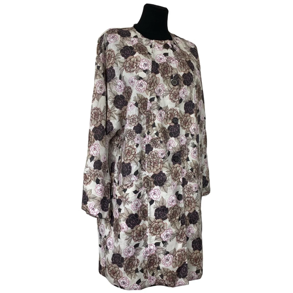 CAPA CASACO PADRÃO FLORAL LINHO PURO MEŽROZE / WILDROSE. FEITO NA LETÔNIA. TAMANHO 3XL - Imagem 3 de 4
